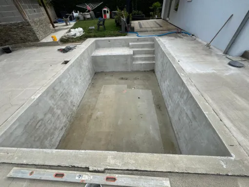 Un chantier de piscine qui avance !, Metz, YOUR LINK