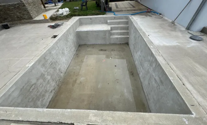 Un chantier de piscine qui avance !, Metz, YOUR LINK